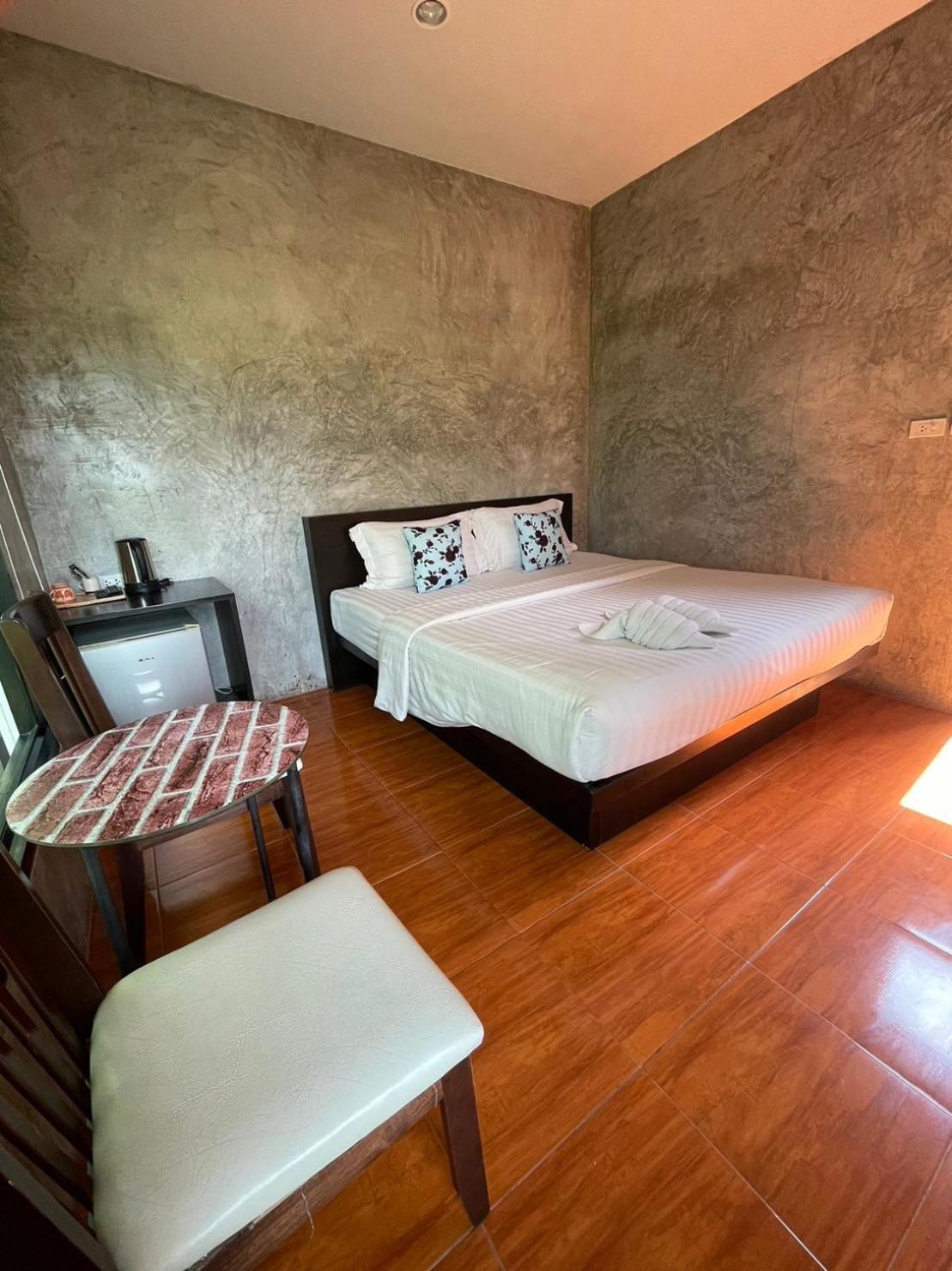 Chill Villa Ban Pak Nam Pran Exteriör bild